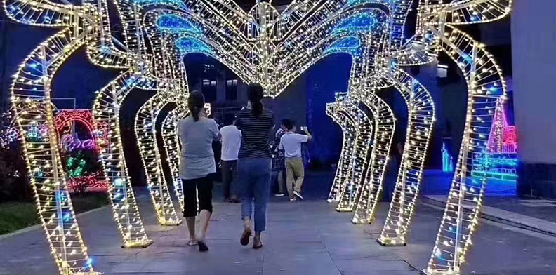 草莓视频性福宝造型灯(图1)